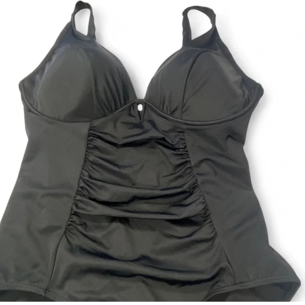 RUCHED UNDERWIRE ONE PIECE SWIMSUIT - Picture 4 of 8